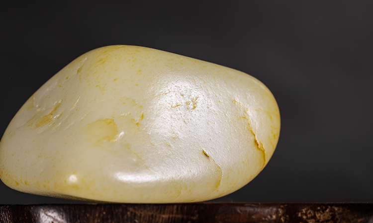 白度越好，玉質(zhì)越松，結(jié)構(gòu)越大？