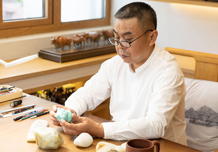 蘇工玉雕代表人物侯曉鋒：專注題材，創(chuàng)意無限