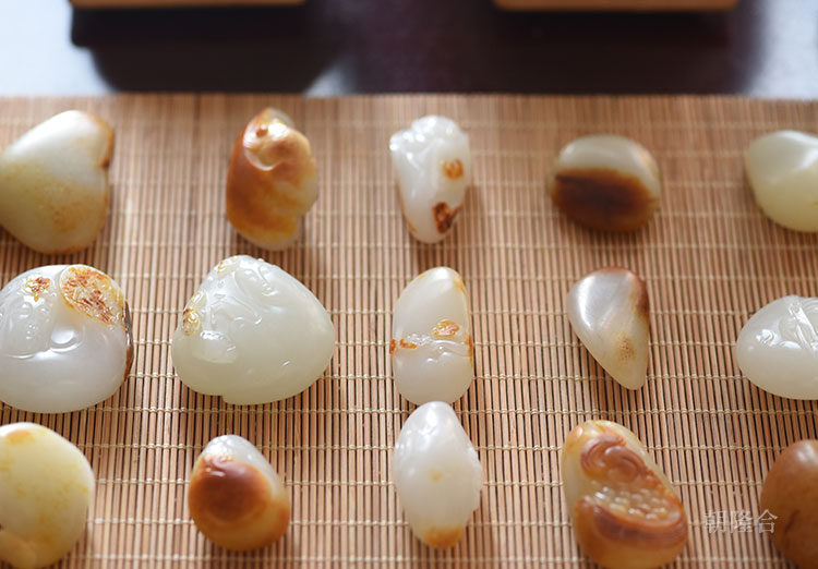 籽料的——皮、色、沁