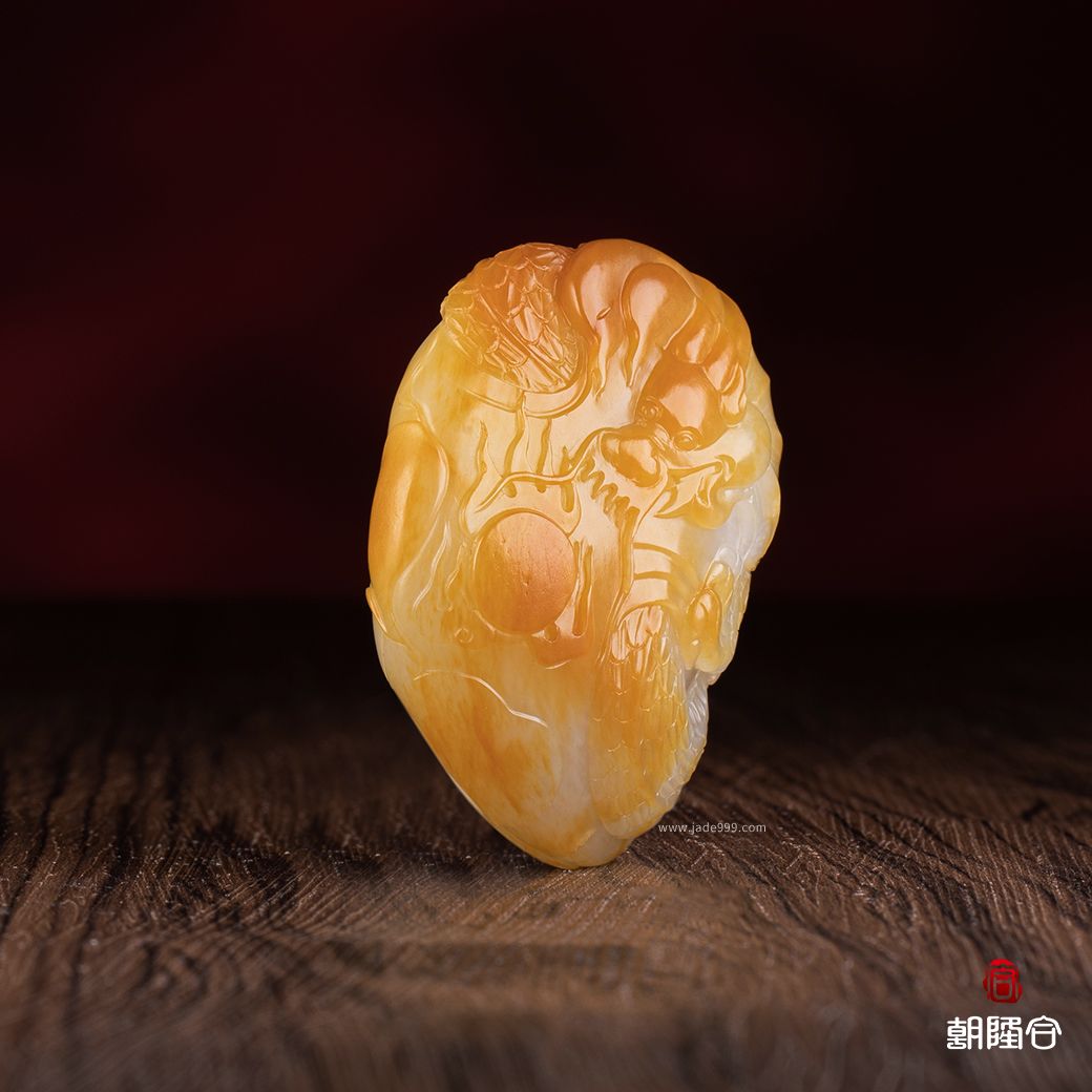 龍行天下